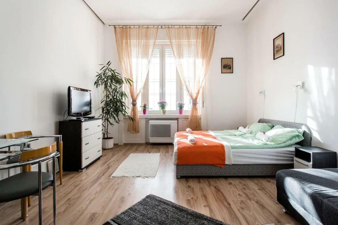 Free Garage!!! Downtown Apartment Near The New York Coffee House Budapest Esterno foto